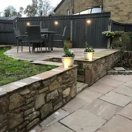 Cosy Nr Whalley * Barrow-in-Furness